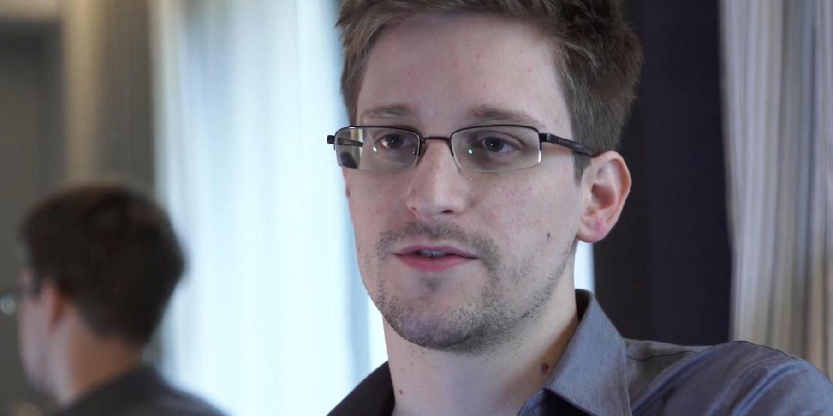 Snowden môže opustiť priestory letiska v Moskve
