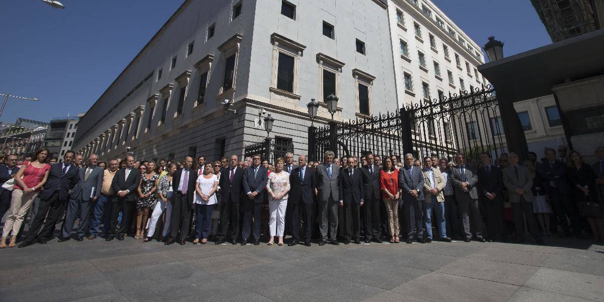 Španielsko vyhlási sedemdňový štátny smútok