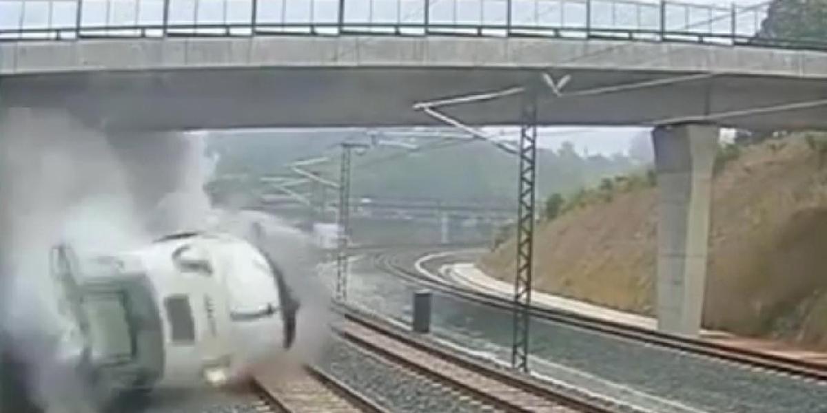 Šokujúce VIDEO: Vykoľajenie španielskeho vlaku v priamom prenose!