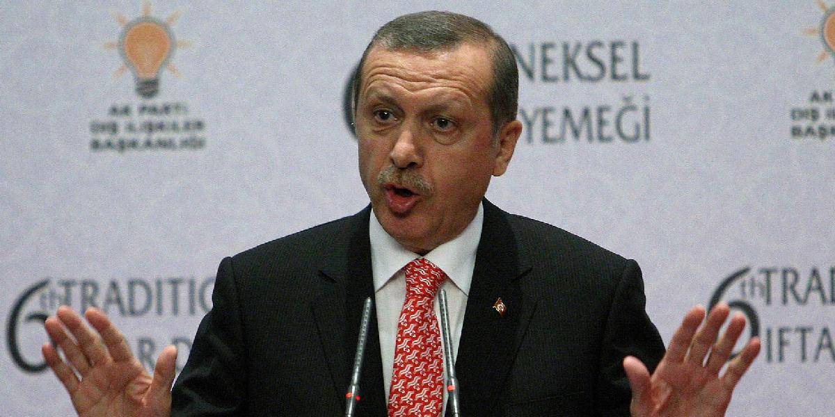Turecký premiér zvažuje žalobu na denník Times
