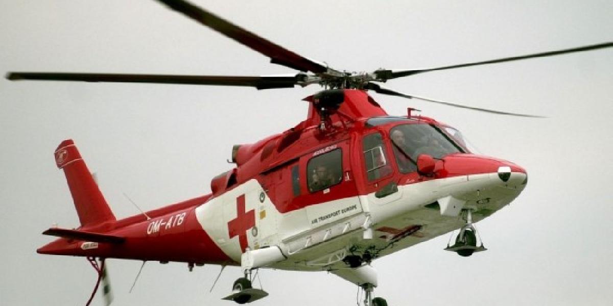 Leteckí záchranári pomáhali lesníkovi i zranenej turistke