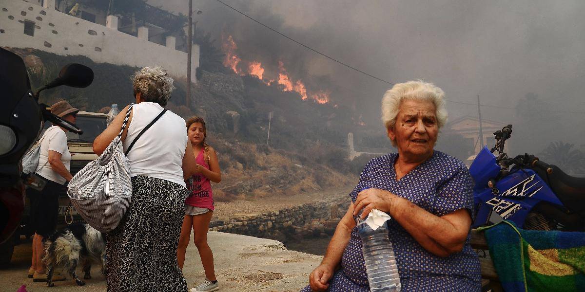 Lesné požiare na ostrovoch Rodos a Kréta sa podarilo dostať pod kontrolu