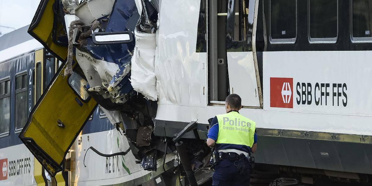 Ďalšie vlakové nešťastie: Vo Švajčiarsku sa čelne zrazili vlaky, jeden mŕtvy a desiatky zranených!