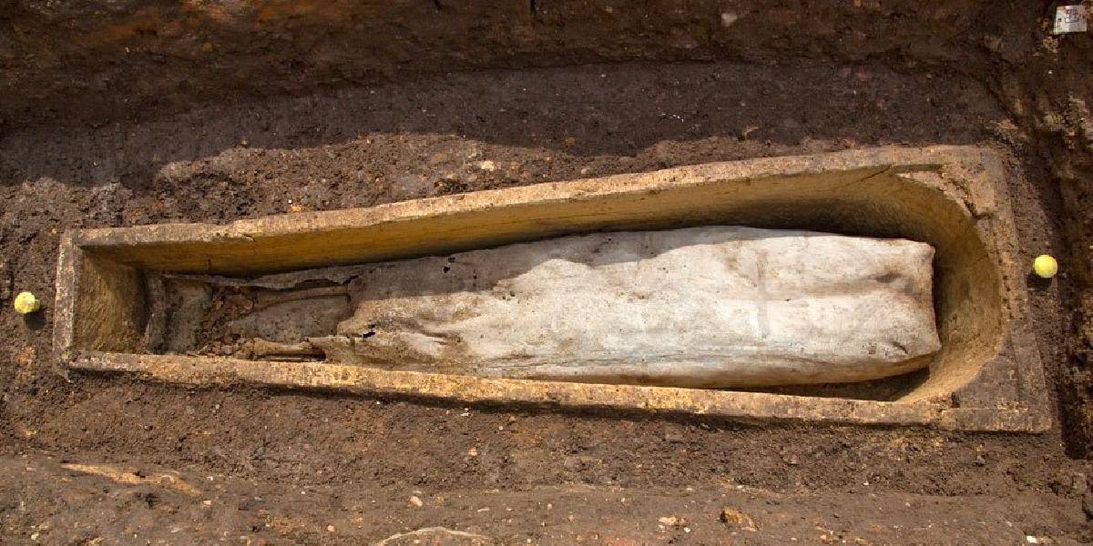 Archeológovia našli truhlu v truhle
