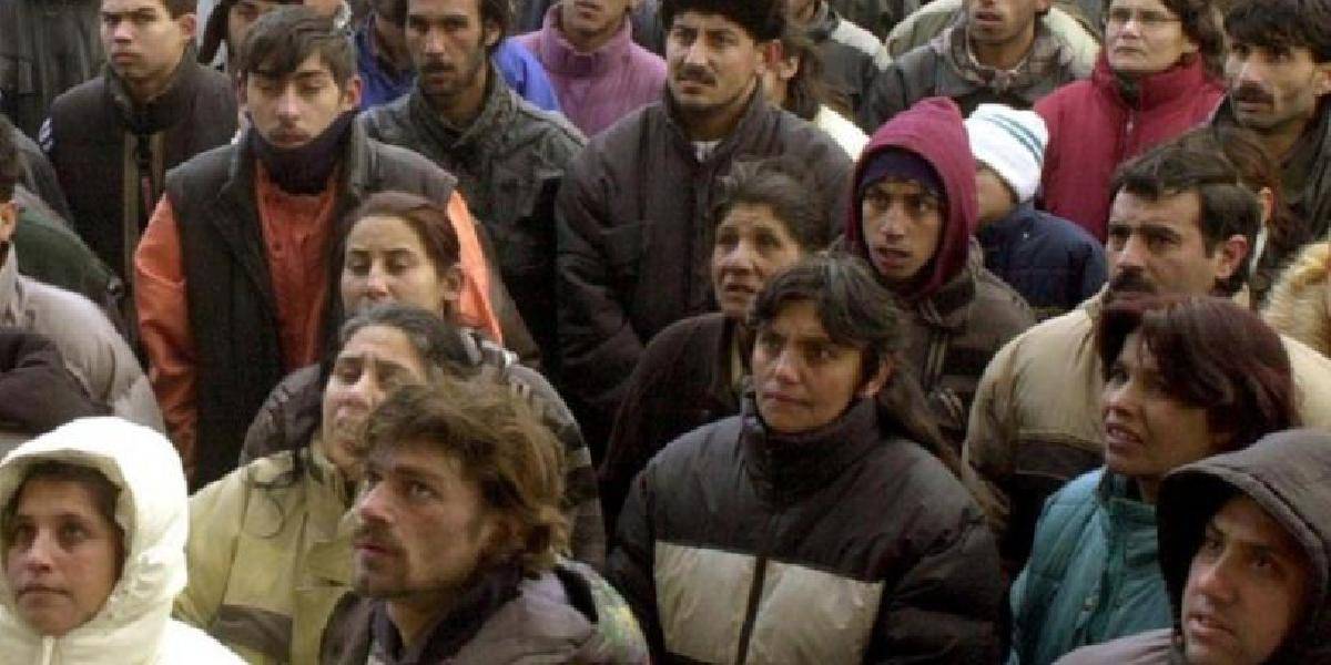 Nepokoje v rómskej osade v Michalovciach riešili varovnými výstrelmi