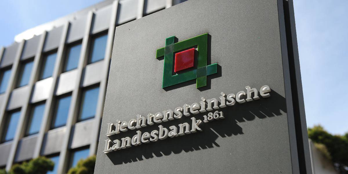 Najstaršia lichtenštajnská banka urovnala s USA spor za daňové úniky