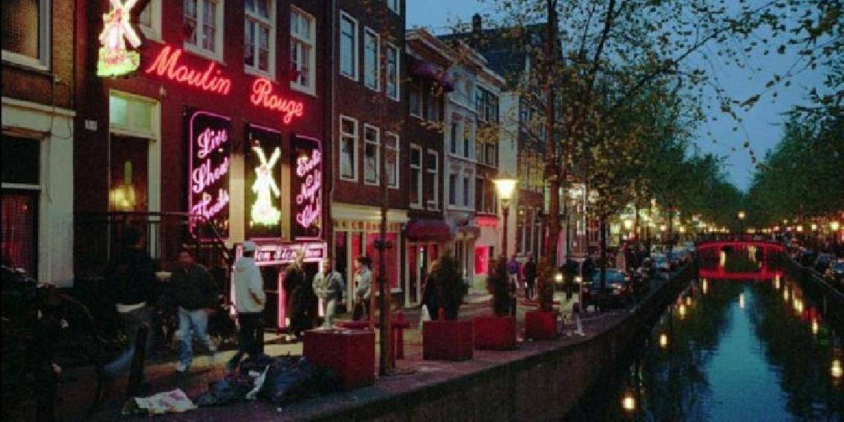 Amsterdam chce zmeniť štvrť prostitútok na zónu s luxusnými obchodmi