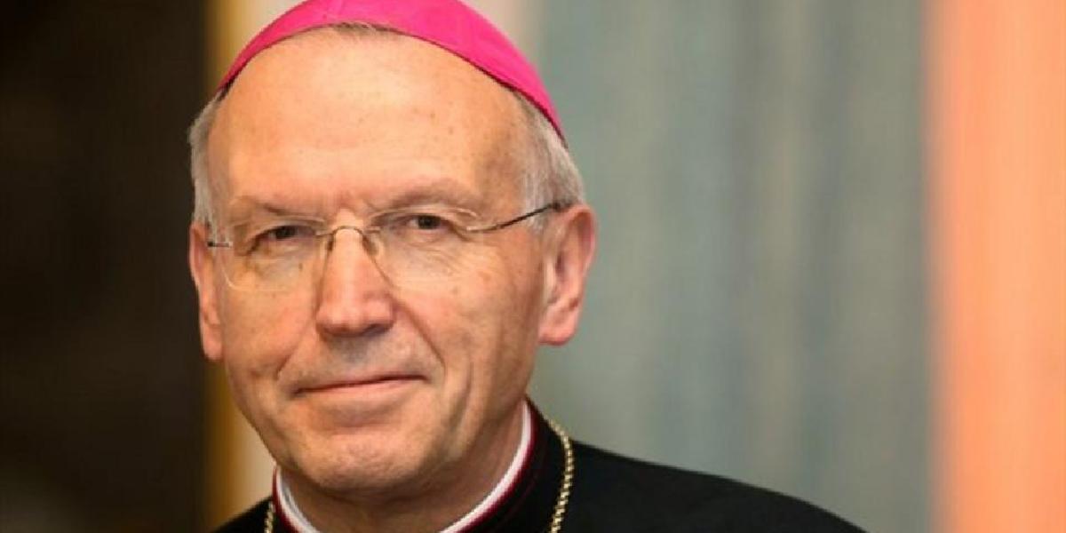 Obaja slovinskí arcibiskupi končia pre machinácie