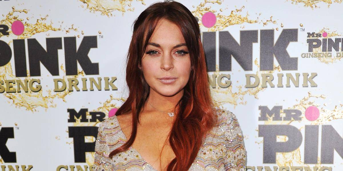 Lindsay Lohan čakajú po odvykacej liečbe terapeutické sedenia