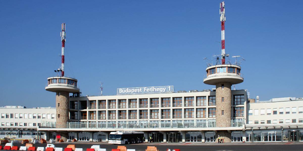 Hasiči letiska v Budapešti likvidovali 24 ton zhabaných horľavín