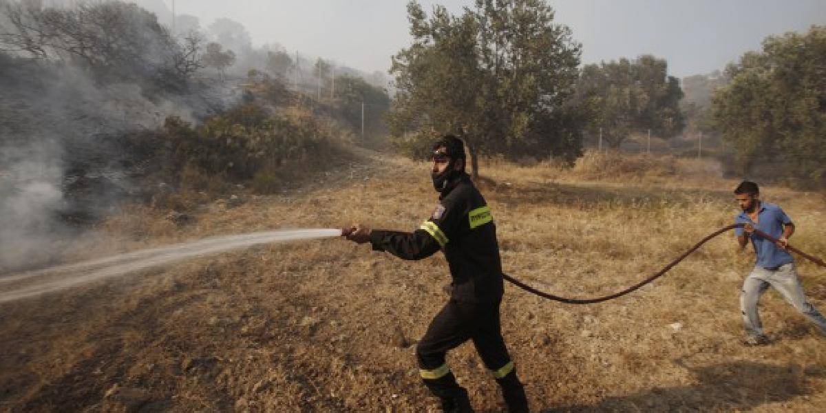 Hasiči dostali pod kontrolu lesný požiar východne od Atén