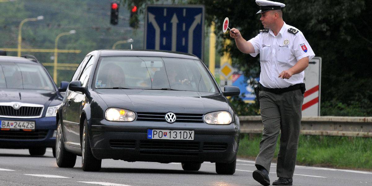 Policajti zadržali opitých vodičov z Francúzska a Česka