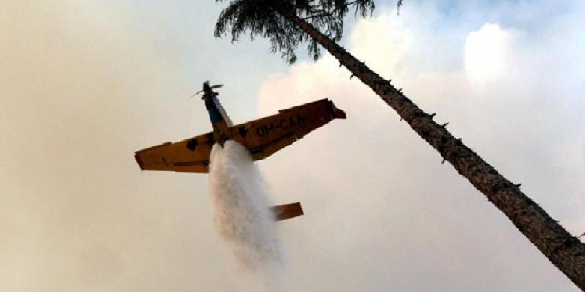 Pri obci Betliar je lesný požiar, zasahujú hasiči s vrtuľníkom