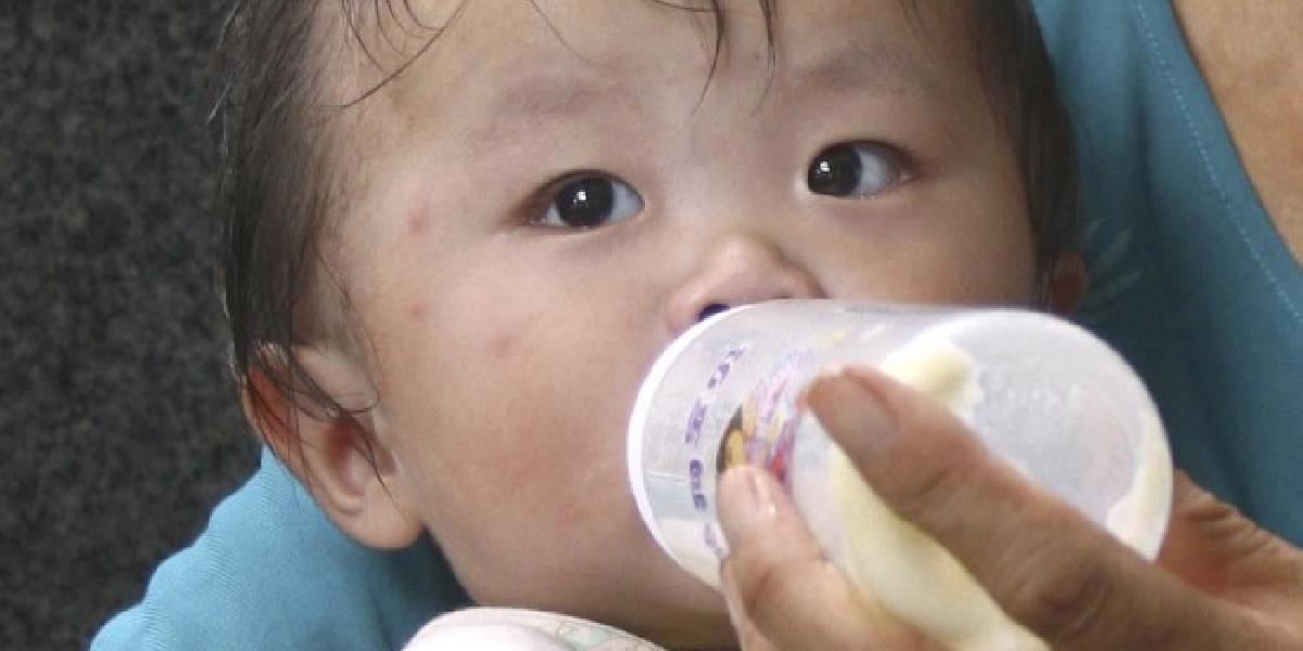 Čína potrestala zahraničných výrobcov dojčenskej výživy