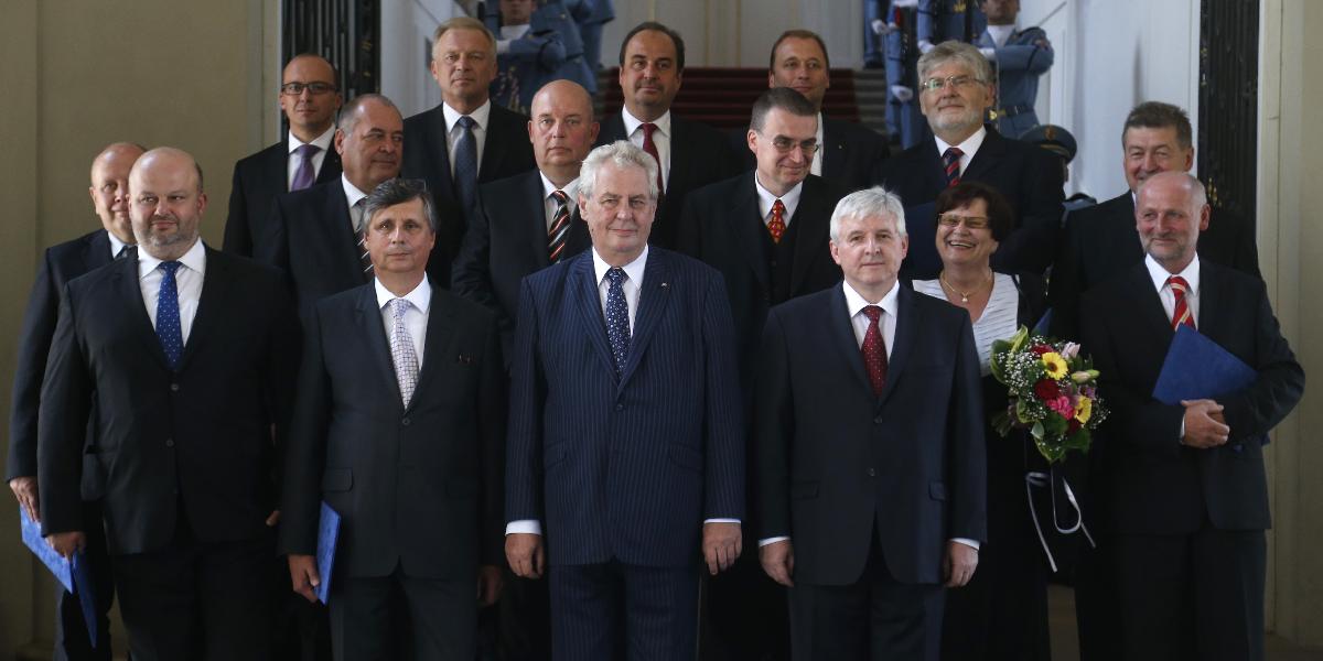 Rusnokova vláda tesne nezískala dôveru parlamentu