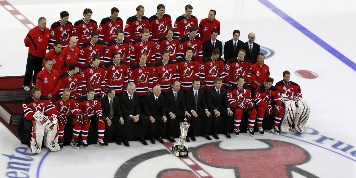 Trojnásobný víťaz Stanleyho pohára New Jersey Devils je na predaj