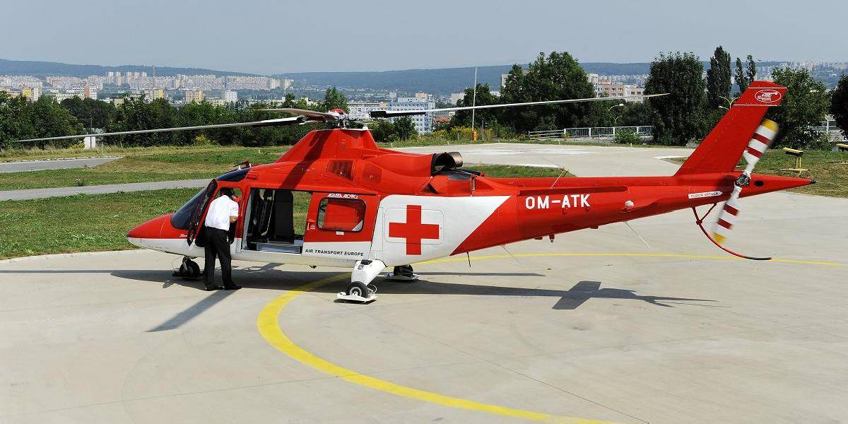Po dopravnej nehode zachraňoval ženu vrtuľník