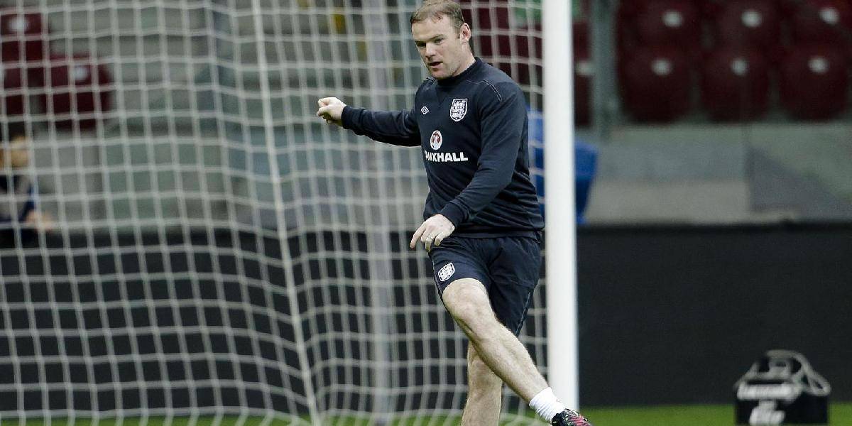 Hodgson o Rooneym: Nemusí hrávať v klube, má potrebnú kvalitu
