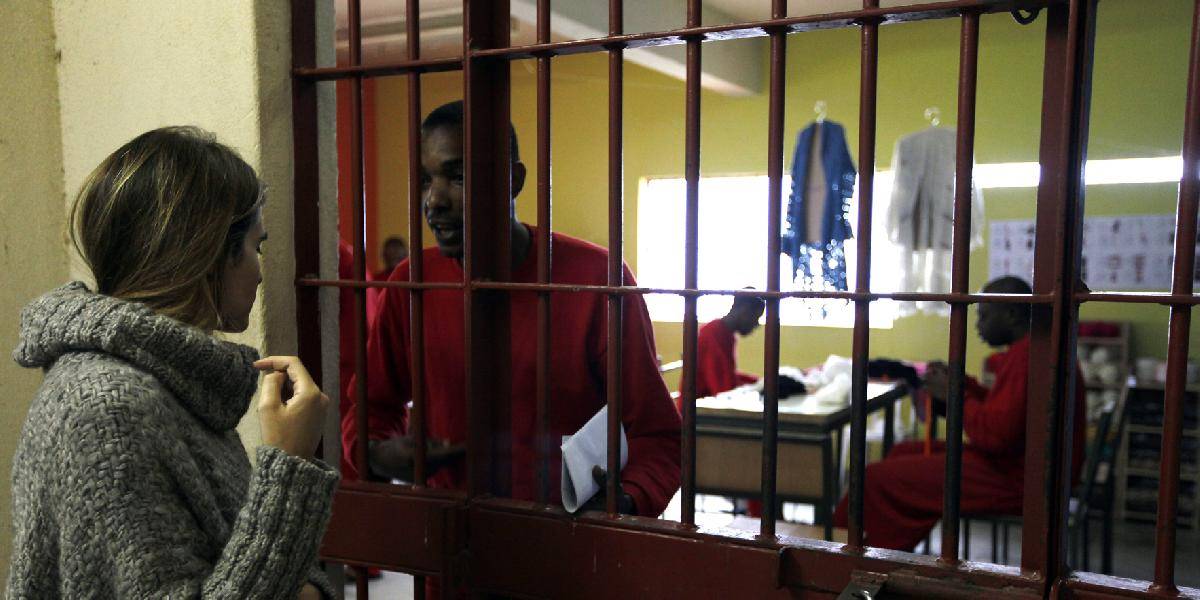 Z brazílskej väznice ušlo až 59 väzňov