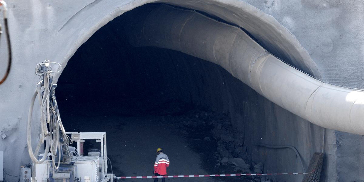 Doprava chce novým stavebným zákonom zvýšiť bezpečnosť výstavby mostov a tunelov
