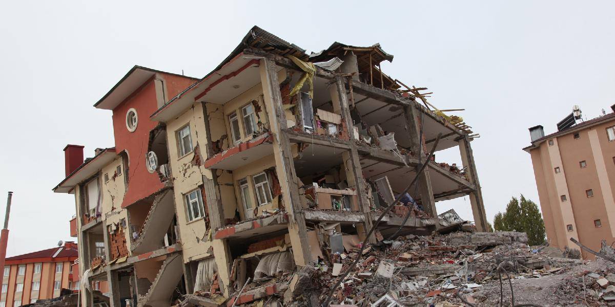 Kolumbiu zasiahlo silné zemetrasenie, magnitúdou vyčíslili na 6,7