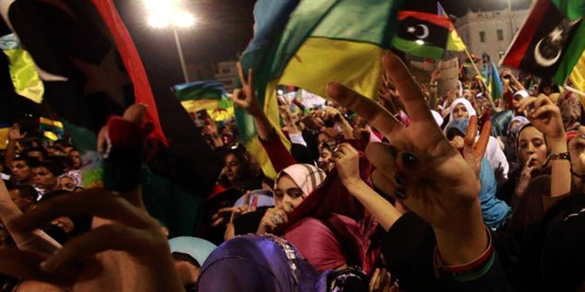 Protestujúci Berberi zaútočili v Líbyi na parlament