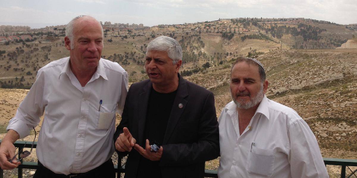 Na okupovaných územiach Izraeli vybudujú tisíce domov, tvrdí minister