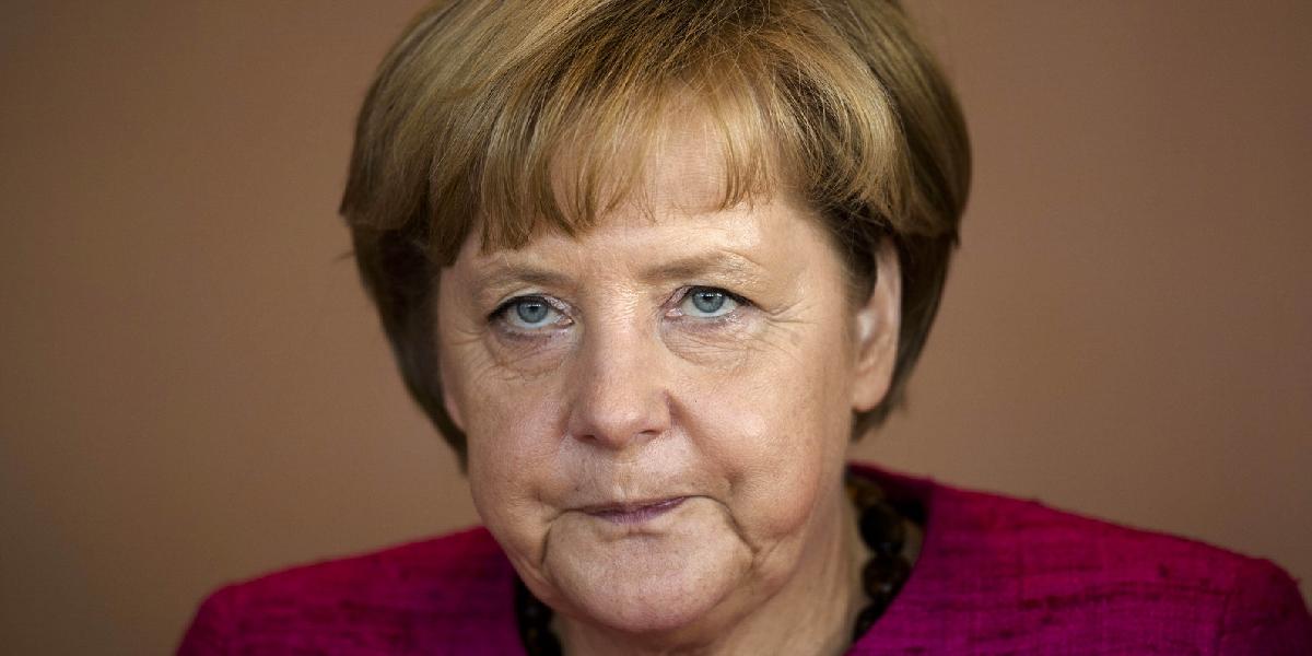 Merkelová je za vrátenie kompetencií štátom EÚ