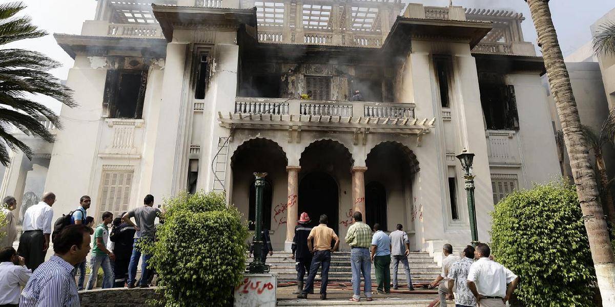 Egyptskí islamisti zaútočili na vládnu budovu