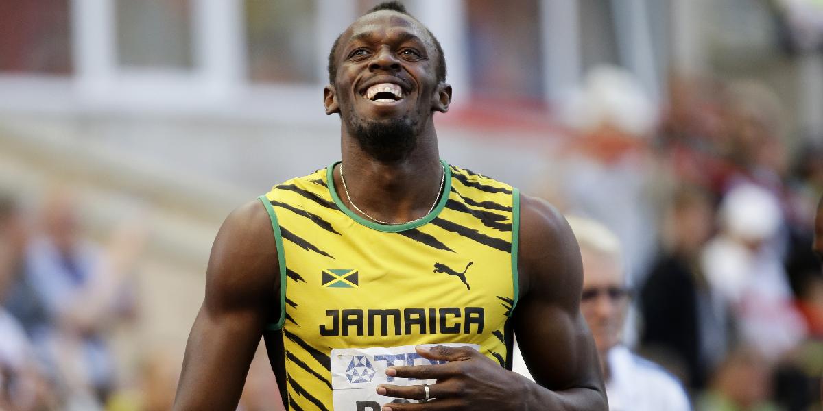 Bolt bez vypätia vyklusal do semifinále na 200 m