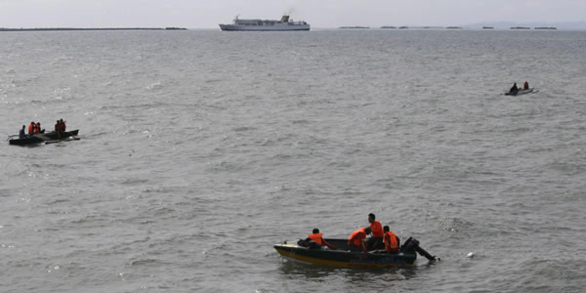 Počet nezvestných z potopeného trajektu klesol na 85
