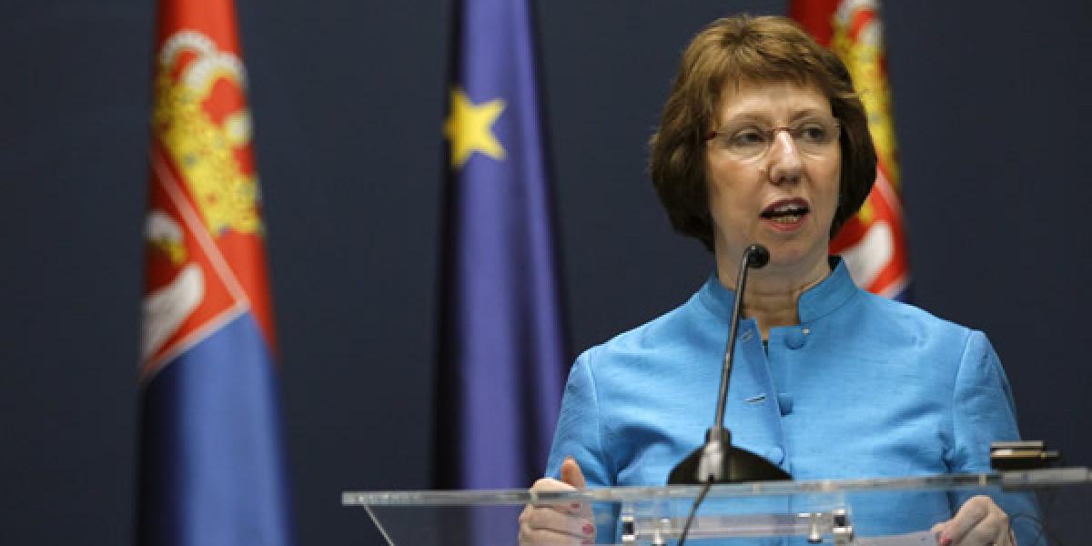 Ashtonová opäť vyzvala Irán na pokračovanie jadrových rokovaní