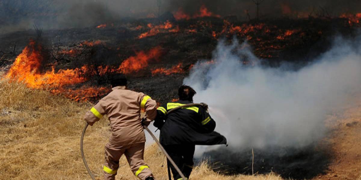 Lesné požiare vyčíňali na ostrovoch Thasos a Kefalonia