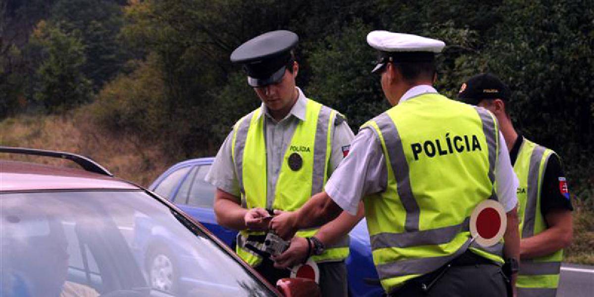 Vodiči pozor: Na cestách bude celý týždeň viac policajtov!