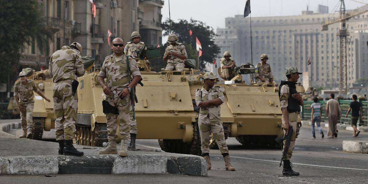 USA dočasne obmedzujú vojenskú pomoc Egyptu