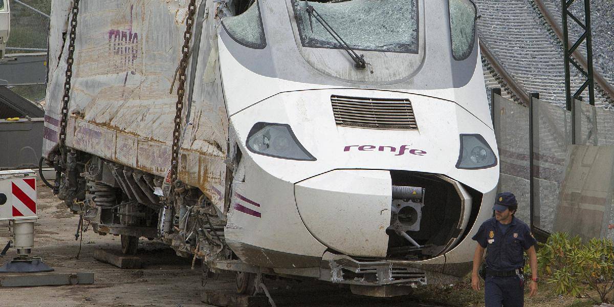 Španielsky sudca v prípade havarovaného vlaku upodozrieva dispečerov