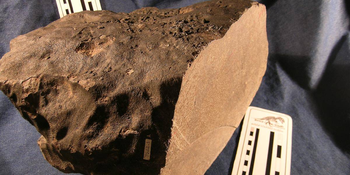 Ruskí vedci objavili doposiaľ najväčší kus čeľabinského meteoritu