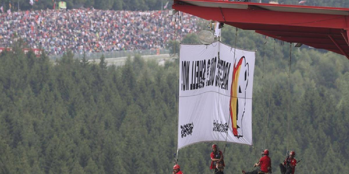 Hnutie Greenpeace protestovalo proti Shell-u počas VC Belgicka
