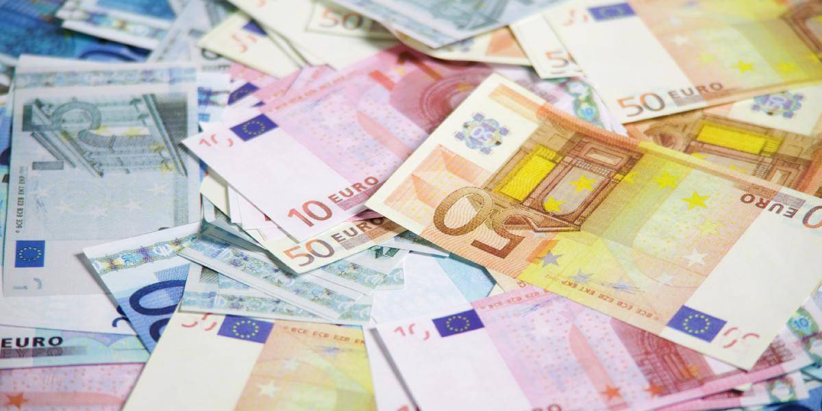 Taliansko predalo dlhopisy takmer za 4 miliardy