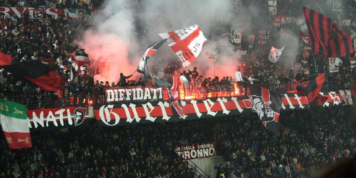 Dvaja fanúšikovia AC Miláno sa ocitli v cele po výtržnostiach vo Verone