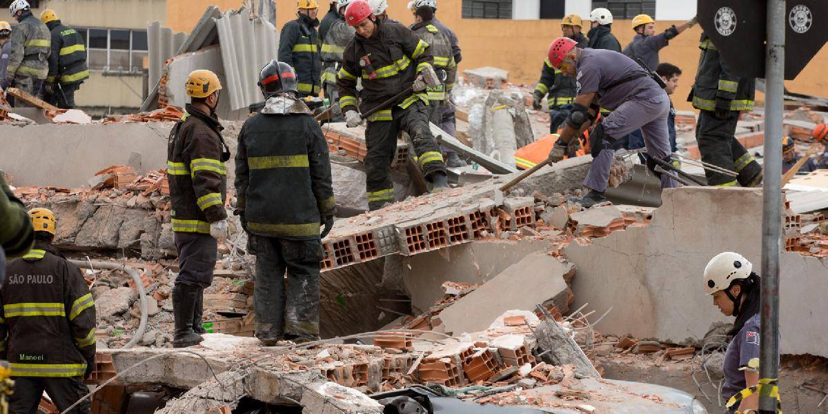 Zrútenie budovy v Brazílii má už osem obetí, ďalšie asi pribudnú!