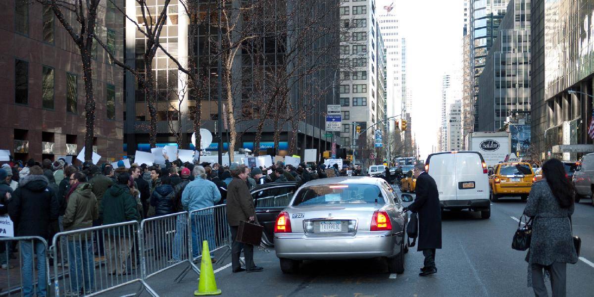 Stovky ľudí protestovali v New Yorku proti útoku na Sýriu