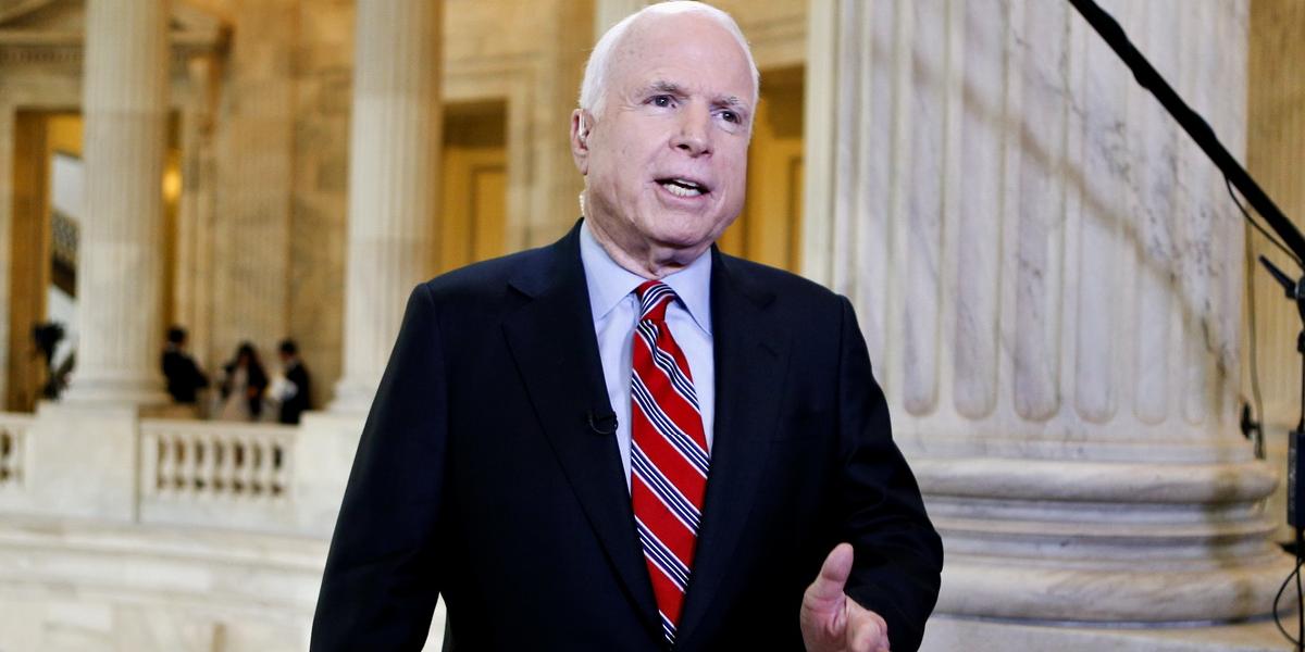 McCain podporí Obamov plán, ak to zastaví boje
