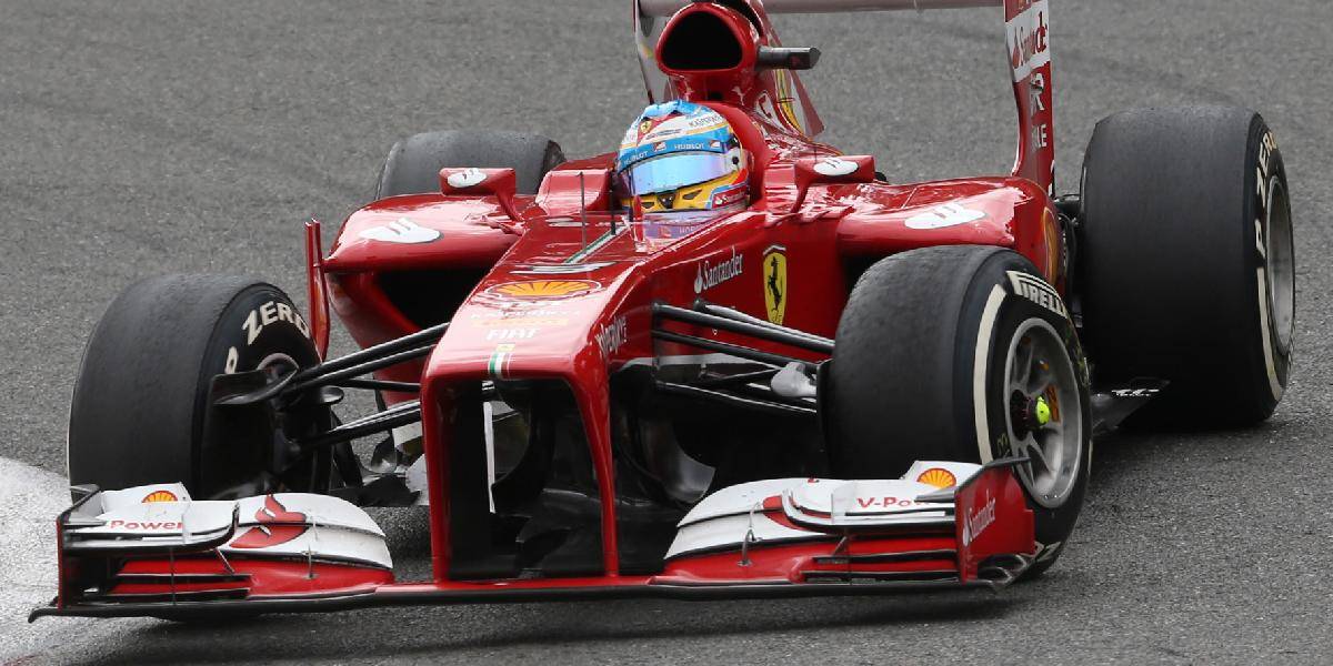 Ferrari doma cíti šancu, favoritom Red Bull