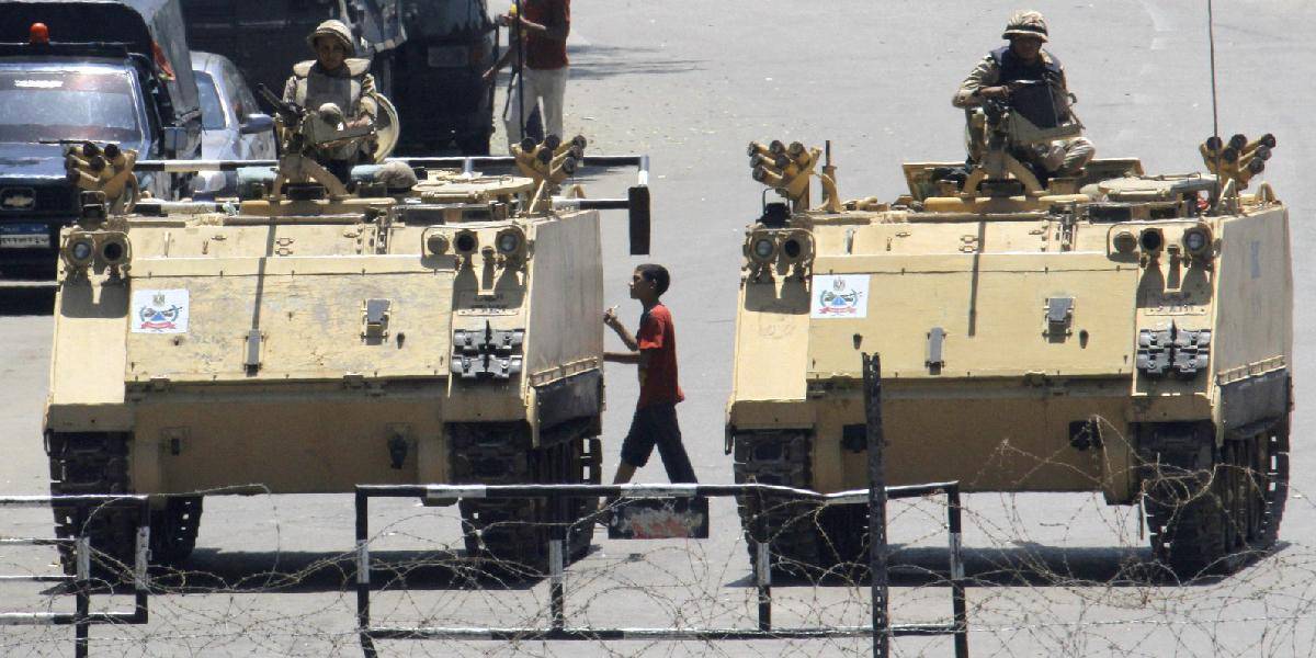 Egyptský minister vnútra prežil bombový útok na svoj konvoj