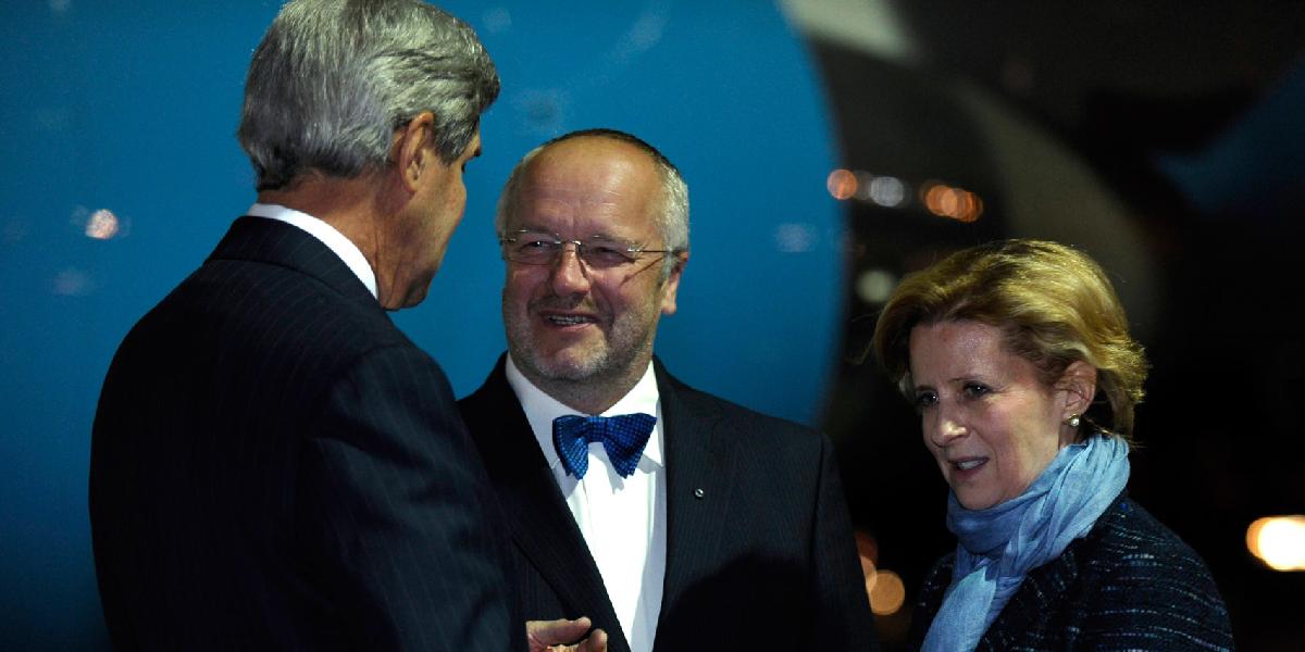 Kerry pricestoval do Vilniusu, aby získal európsku podporu pre zámery USA voči Sýrii