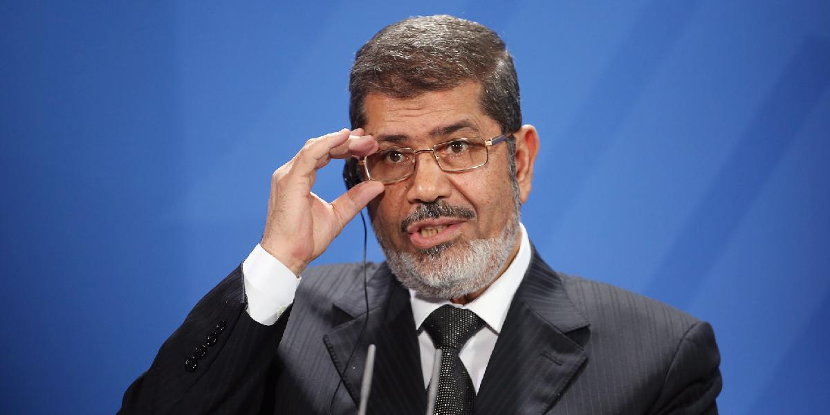 Zosadeného egyptského prezidenta Mursího obvinili z urážky justície