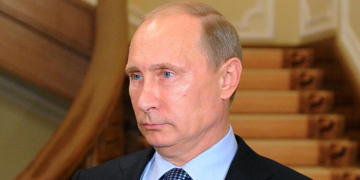 Putin: Americké vojenské zásahy v cudzine sú alarmujúce