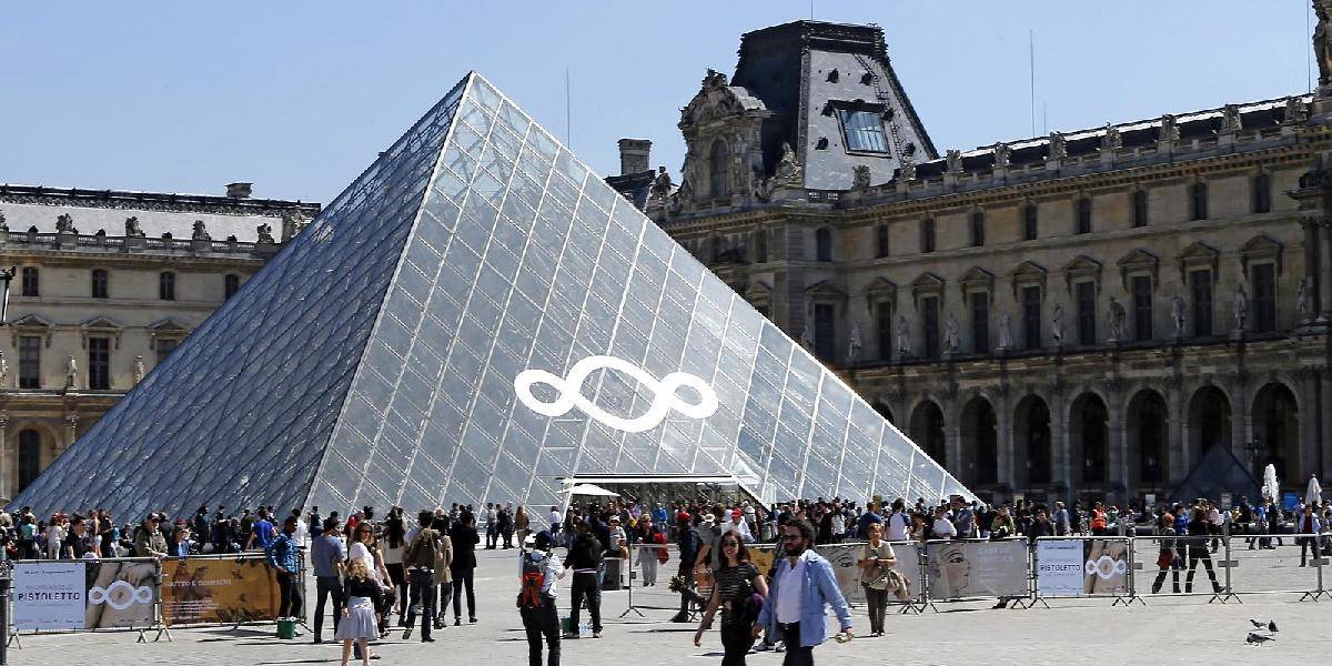 Louvre odhalil u Číňanov falošné lístky