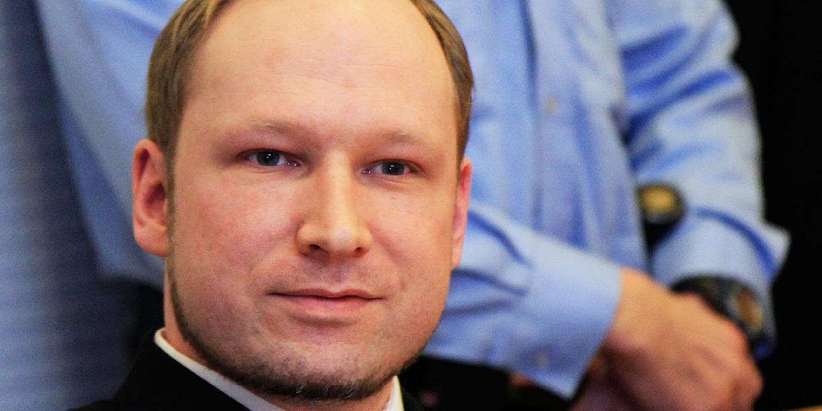 Masový vrah Breivik bude nakoniec študovať politické vedy!